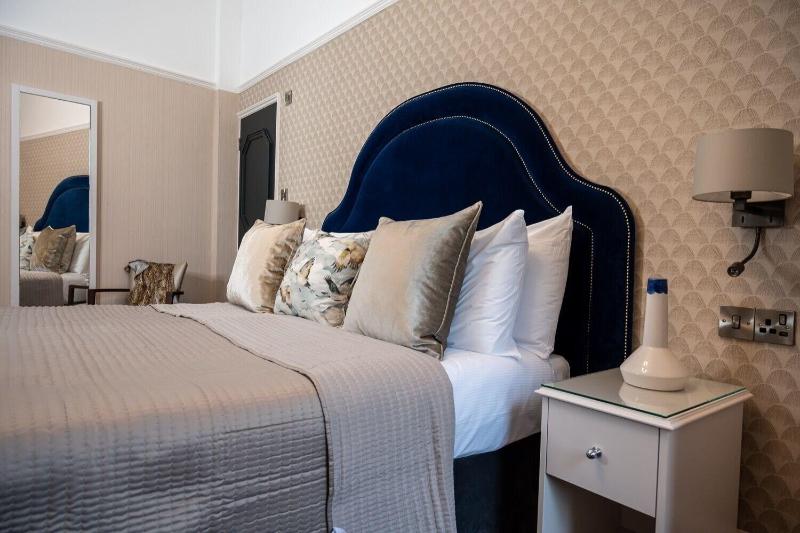 Queen s Hotel - Oda