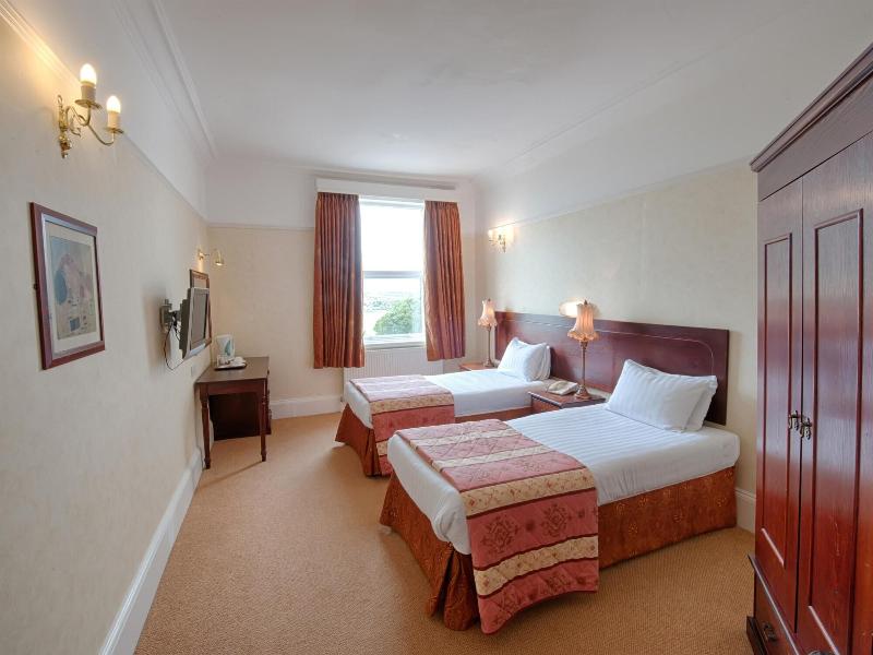 Queen s Hotel - Oda