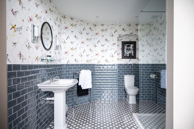 Queen s Hotel - Oda