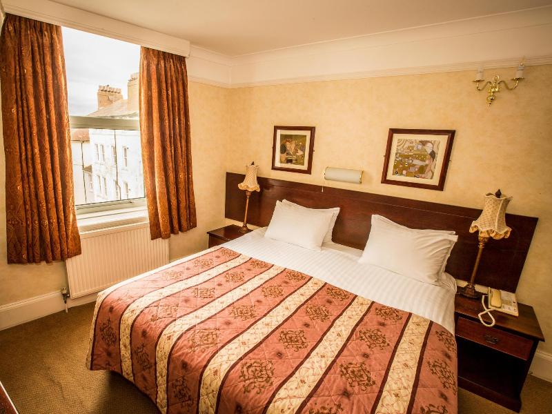Queen s Hotel - Oda