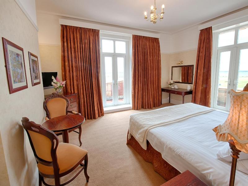 Queen s Hotel - Oda