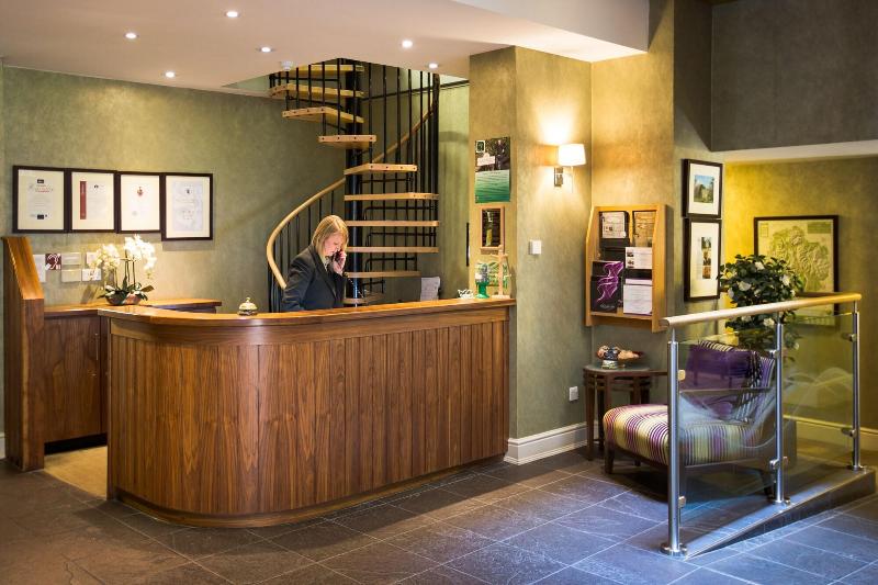 Rothay Garden Hotel   Riverside Spa - Lobi