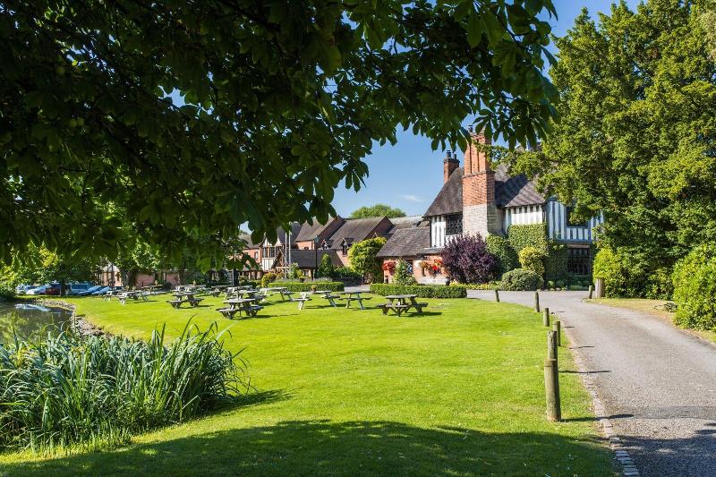 Moat House  Hotel (Acton Trussell) - Genel