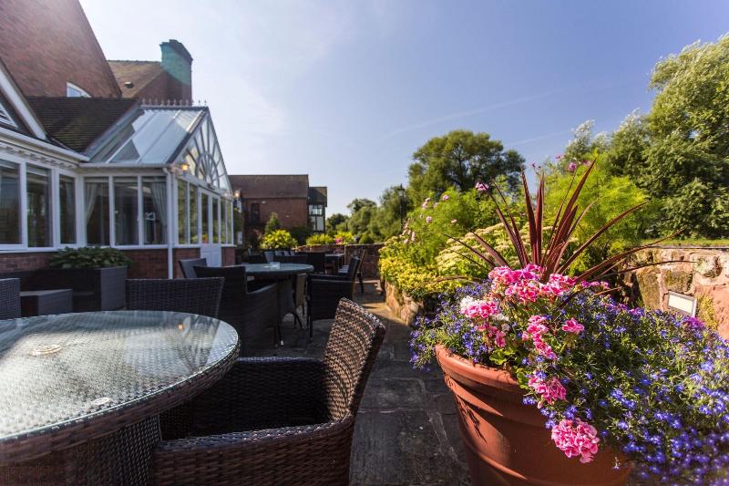 Moat House  Hotel (Acton Trussell) - Genel