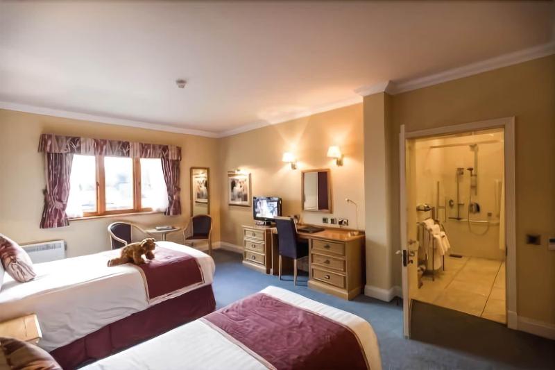 Moat House  Hotel (Acton Trussell) - Oda
