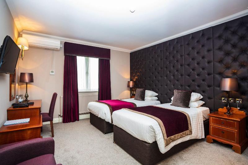 Moat House  Hotel (Acton Trussell) - Oda