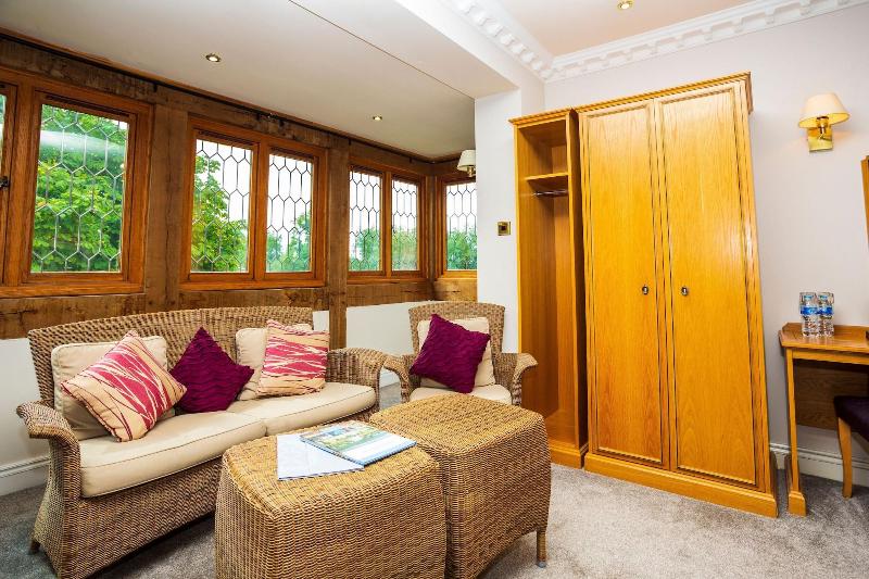 Moat House  Hotel (Acton Trussell) - Oda