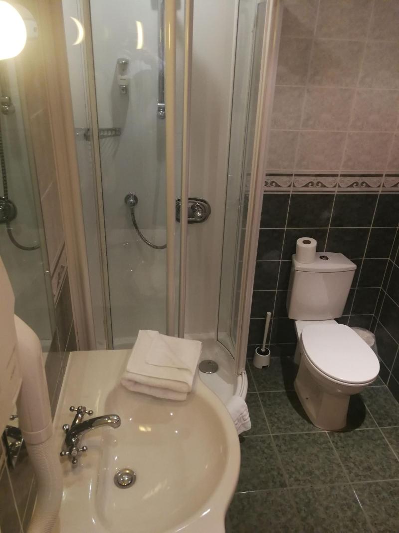 Windsor Hotel - Oda