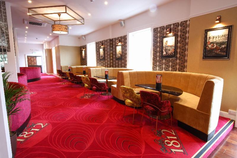 Royal Exeter Hotel - Bar