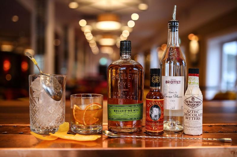 Royal Exeter Hotel - Bar
