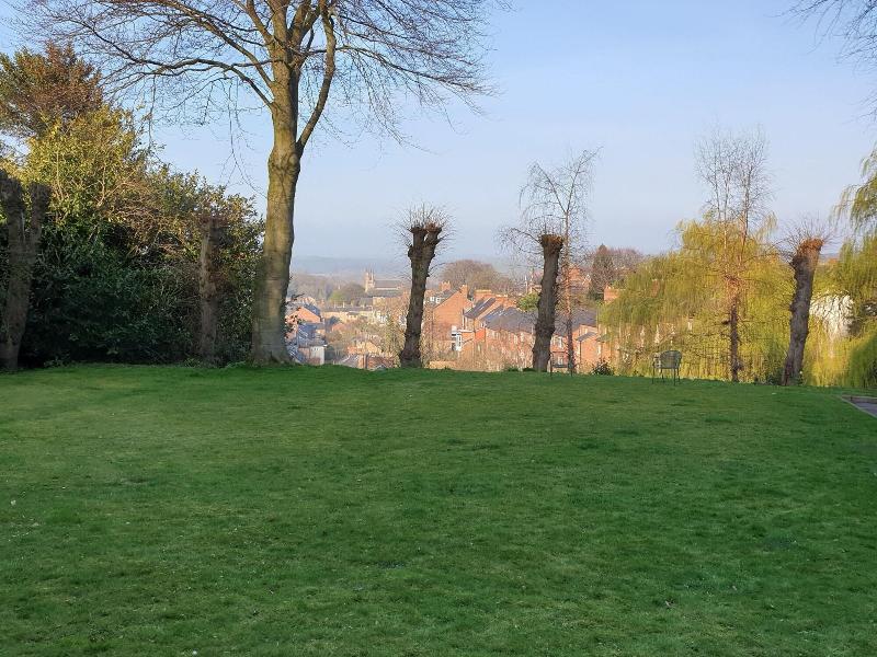 Farnley Tower - Oda