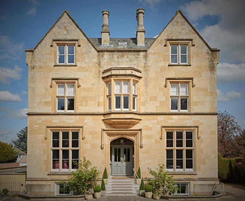 Cotswold Grange - Genel