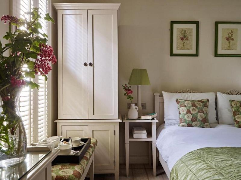 Cotswold Grange - Oda