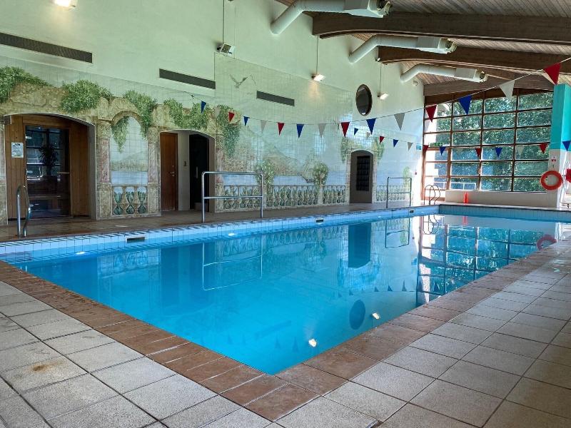 Denham Grove Hotel - Havuz