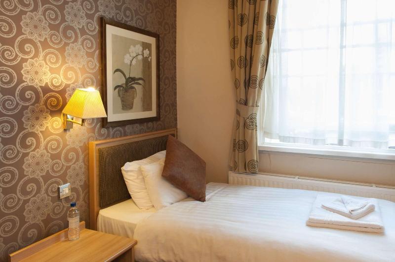 Vine Hotel by Marstons Inns - Oda