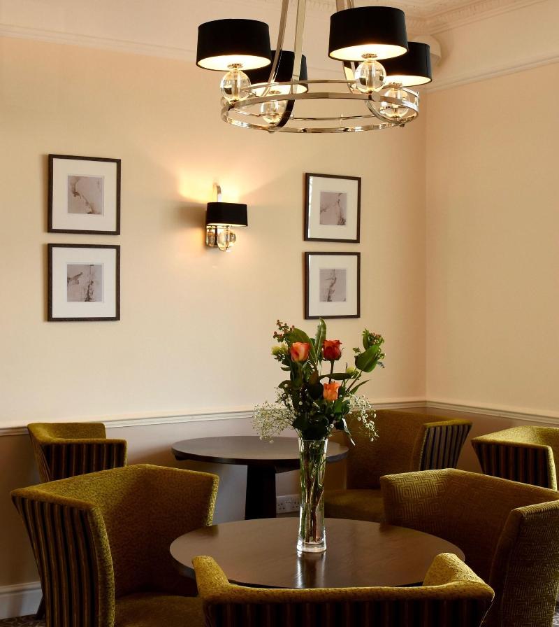 Queens Court Hotel - Lobi