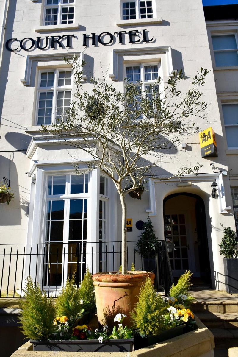 Queens Court Hotel - Genel