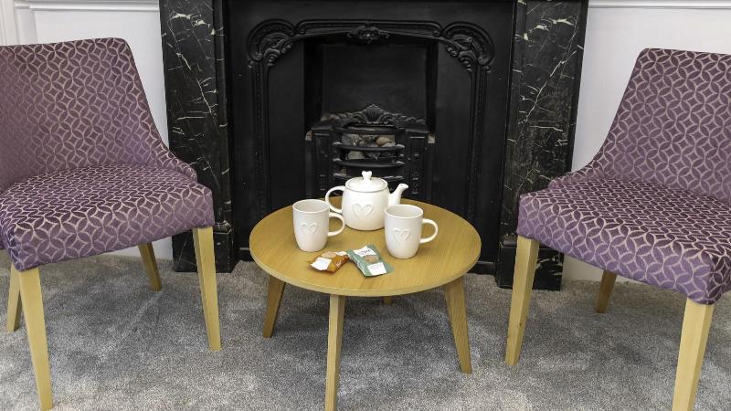 Queens Court Hotel - Oda