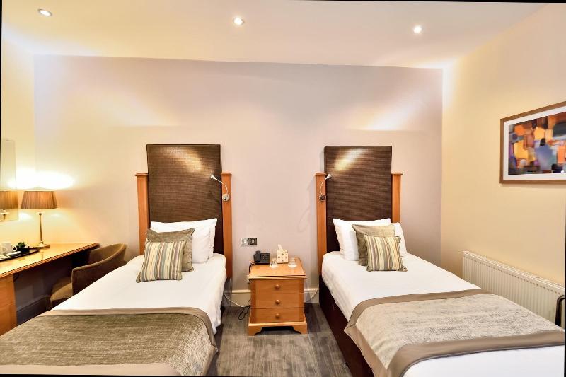 Queens Court Hotel - Oda