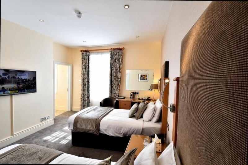 Queens Court Hotel - Oda