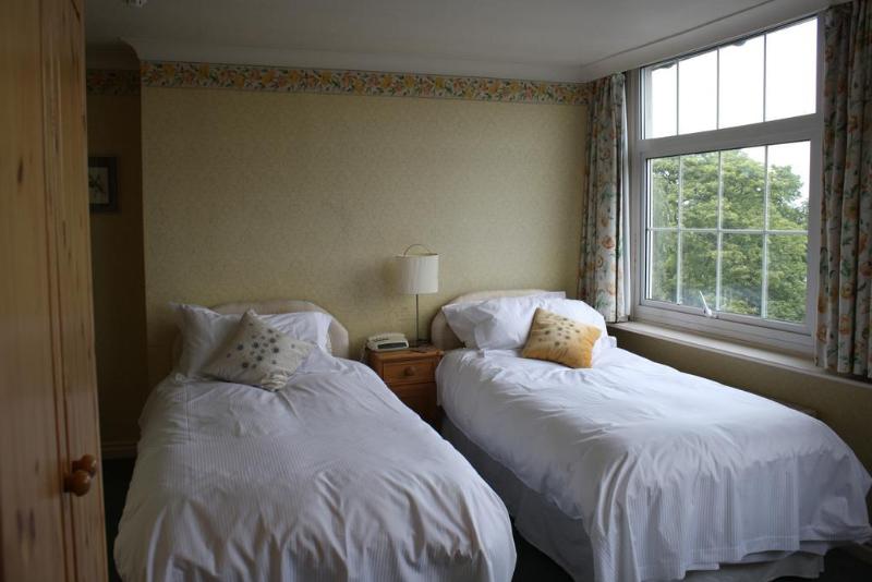 Holmwood House - Genel