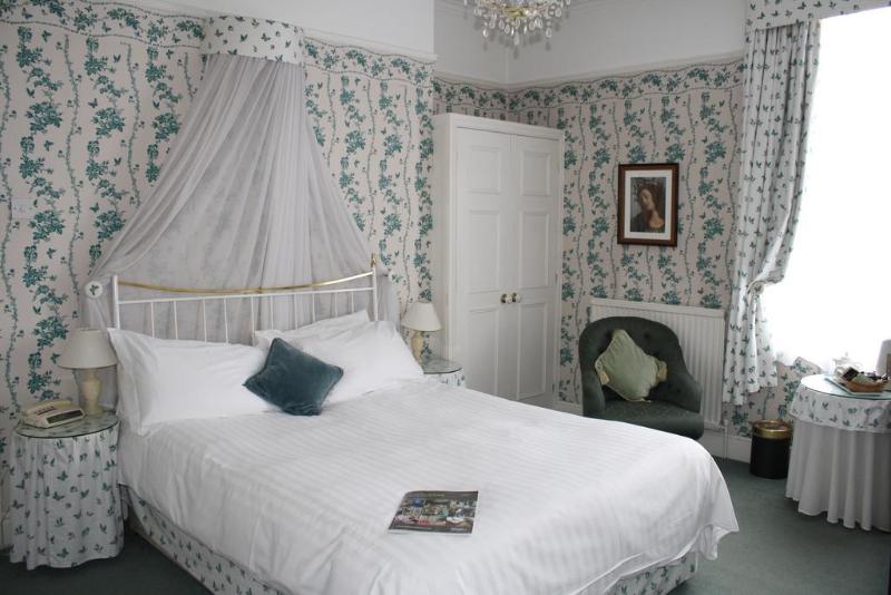 Holmwood House - Genel