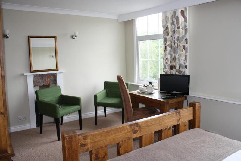 Holmwood House - Genel