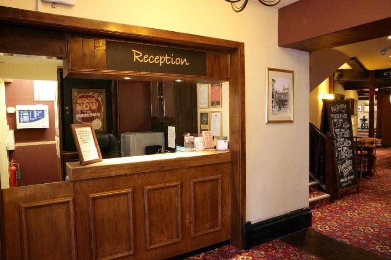 White Hart Hotel by Marstons Inns - Lobi