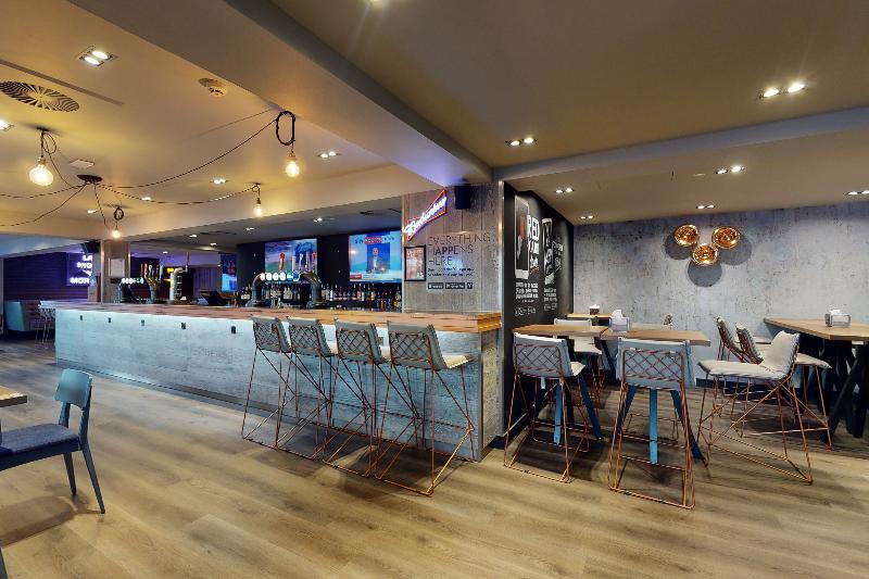 Village Hotel Bournemouth - Bar