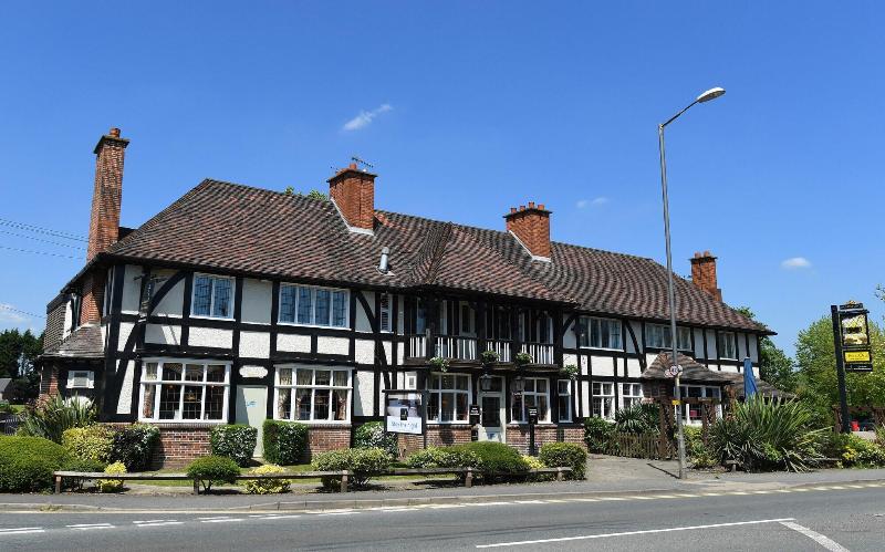 The Crown by Marstons Inns - Genel
