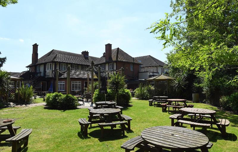 The Crown by Marstons Inns - Genel
