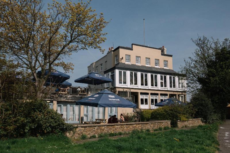 Royal Hotel - Genel