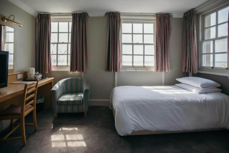 Royal Hotel - Oda