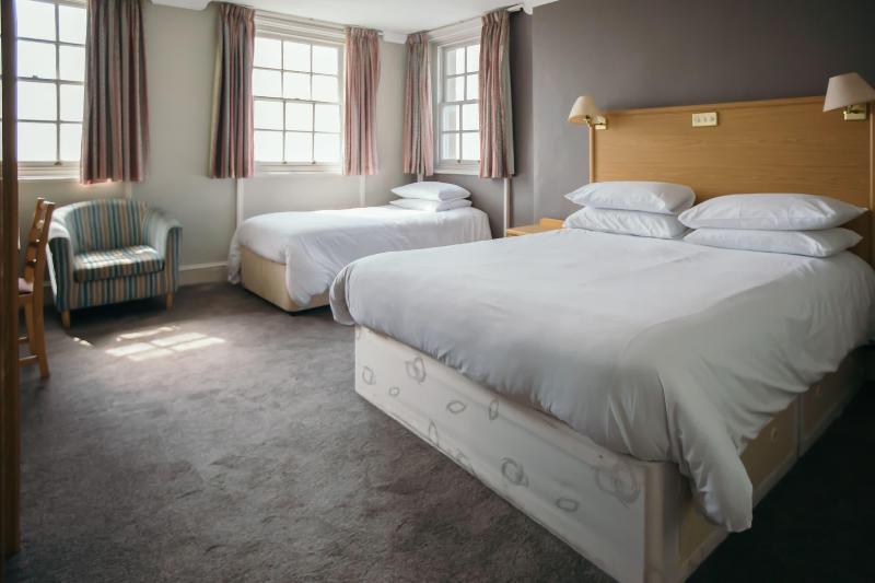 Royal Hotel - Oda