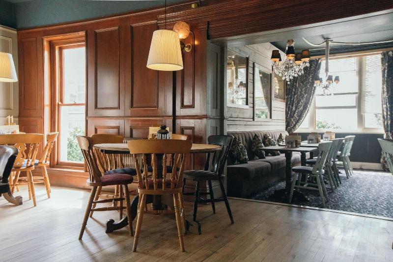 Royal Hotel - Restoran