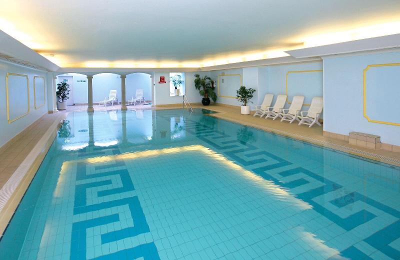 The Imperial Hotel - Havuz