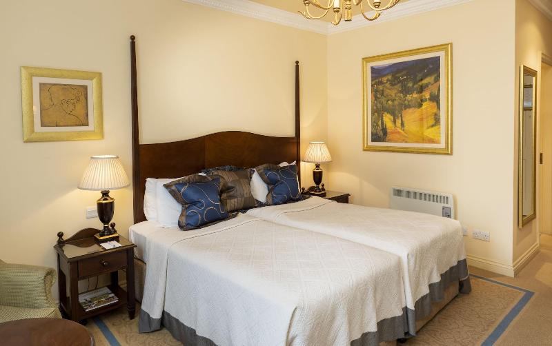 Ringwood Hall Hotel - Oda