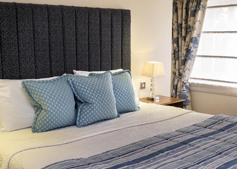 Ringwood Hall Hotel - Oda