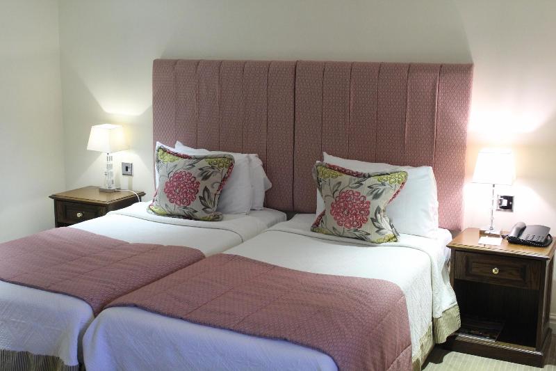 Ringwood Hall Hotel - Oda