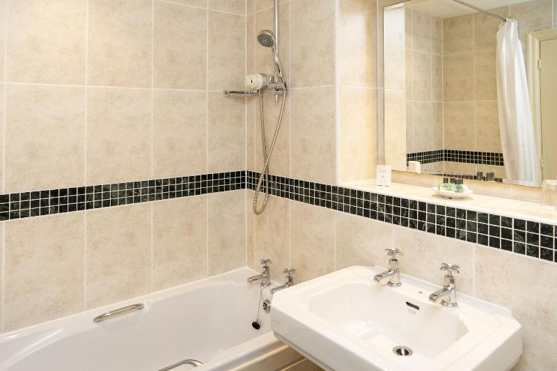 Ringwood Hall Hotel - Oda