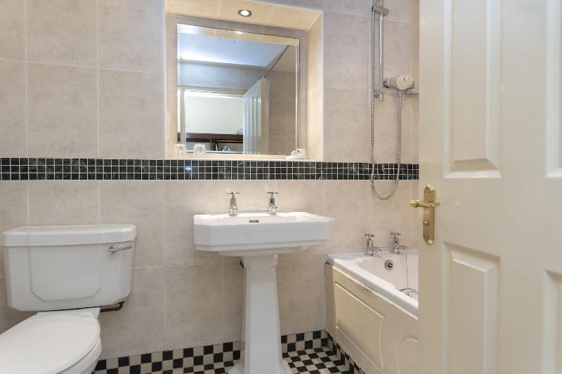 Ringwood Hall Hotel - Oda