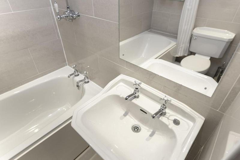Ringwood Hall Hotel - Oda