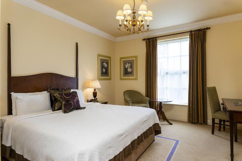 Ringwood Hall Hotel - Oda
