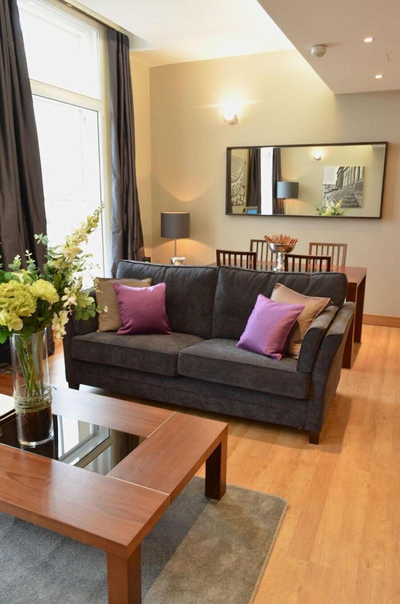 Quebecs Luxury Apartments - Oda
