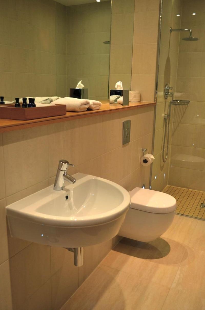 Quebecs Luxury Apartments - Oda