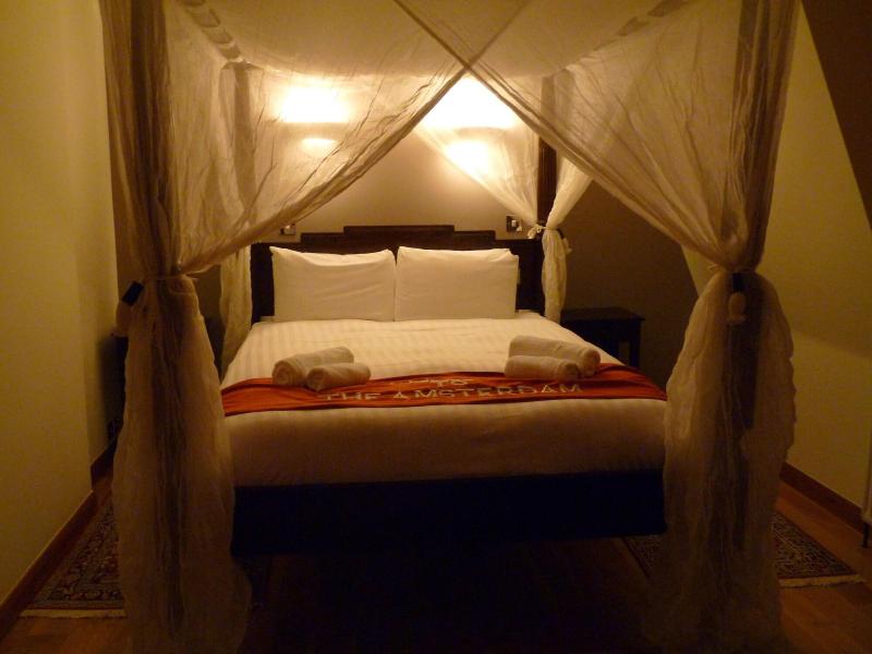 Amsterdam Hotel - Oda