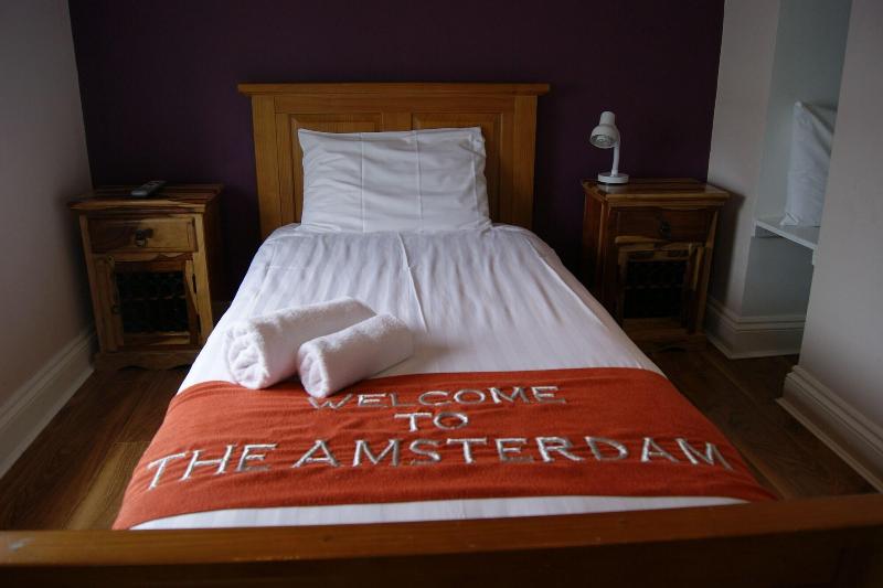 Amsterdam Hotel - Oda