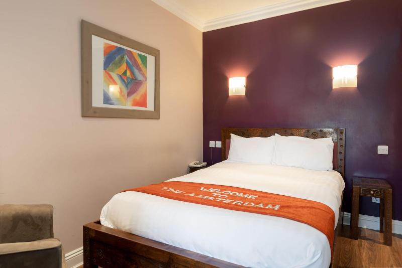 Amsterdam Hotel - Oda