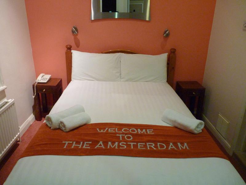 Amsterdam Hotel - Oda