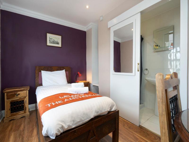 Amsterdam Hotel - Oda